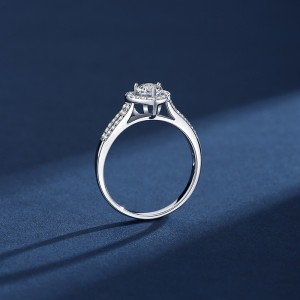 5A Cubic Zirconia Heart Ring 70300065