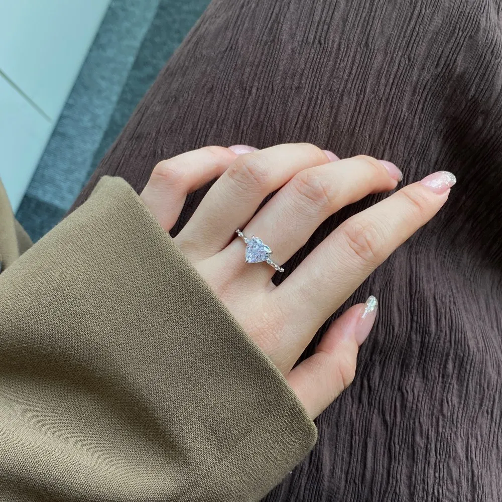 8A Zirconia Love Heart Ring 70300072 - image2