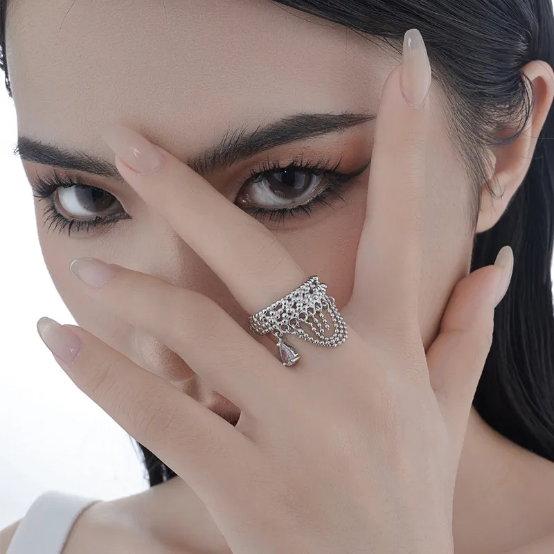 Vintage Hiphop Zirconia Tassel Toe Rings 70400144 - image2
