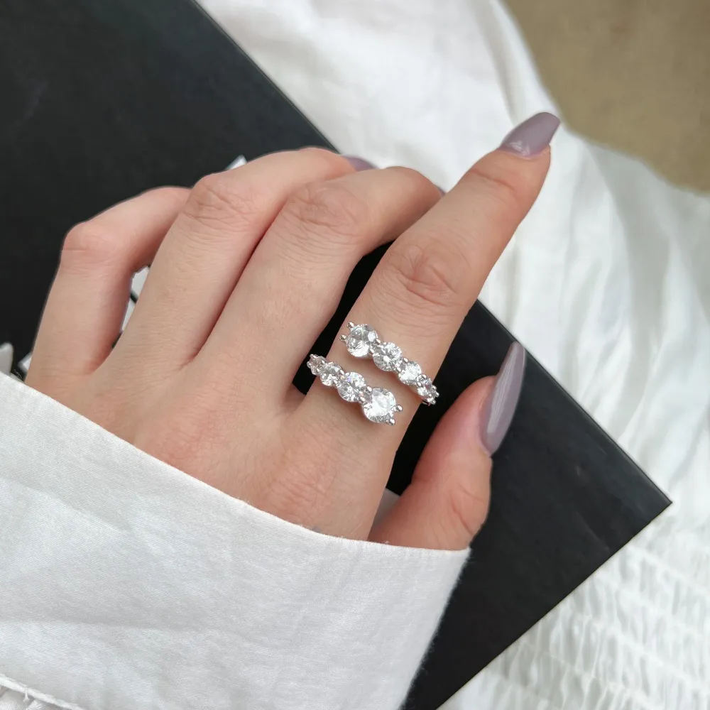 Sparkle Crossed Zirconia Open Rings 70400234 - image2