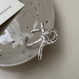 925 Sterling Silver Sculptural Texture Bow Adjustable Ring 70400281