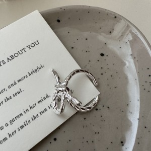 925 Sterling Silver Sculptural Texture Bow Adjustable Ring 70400281
