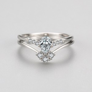 925 Sterling Silver Geometric CZ Two-Piece Ring Set 70500011 925 Sterling Silver Geometric CZ Two-Piece Ring Set 70500011