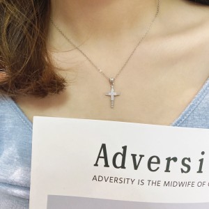 Cubic Zirconia Cross Pendant Necklace 80200034