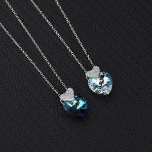 Austrian Crystals Love Heart Cubic Zirconia Pendant Necklace 80200071
