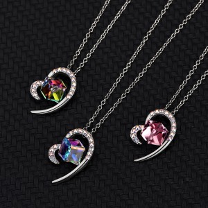 Austrian Crystals Cube Cubic Zirconia Heart Pendant Necklace 80200108