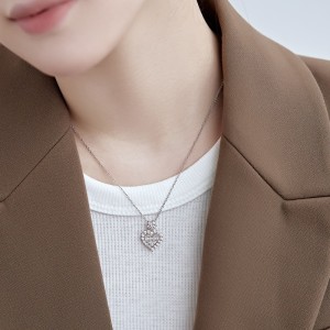 Sparkle Zirconia Heart Pendant Party Necklace 80200239