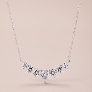 Shiny Crescent Teardrop Zirconia Pendant Necklace 80200290