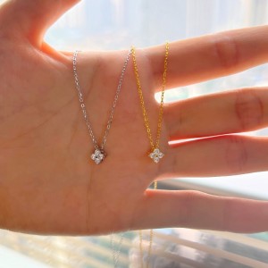 S925 Sparkle Zirconia Clover Flower Necklace 80200311