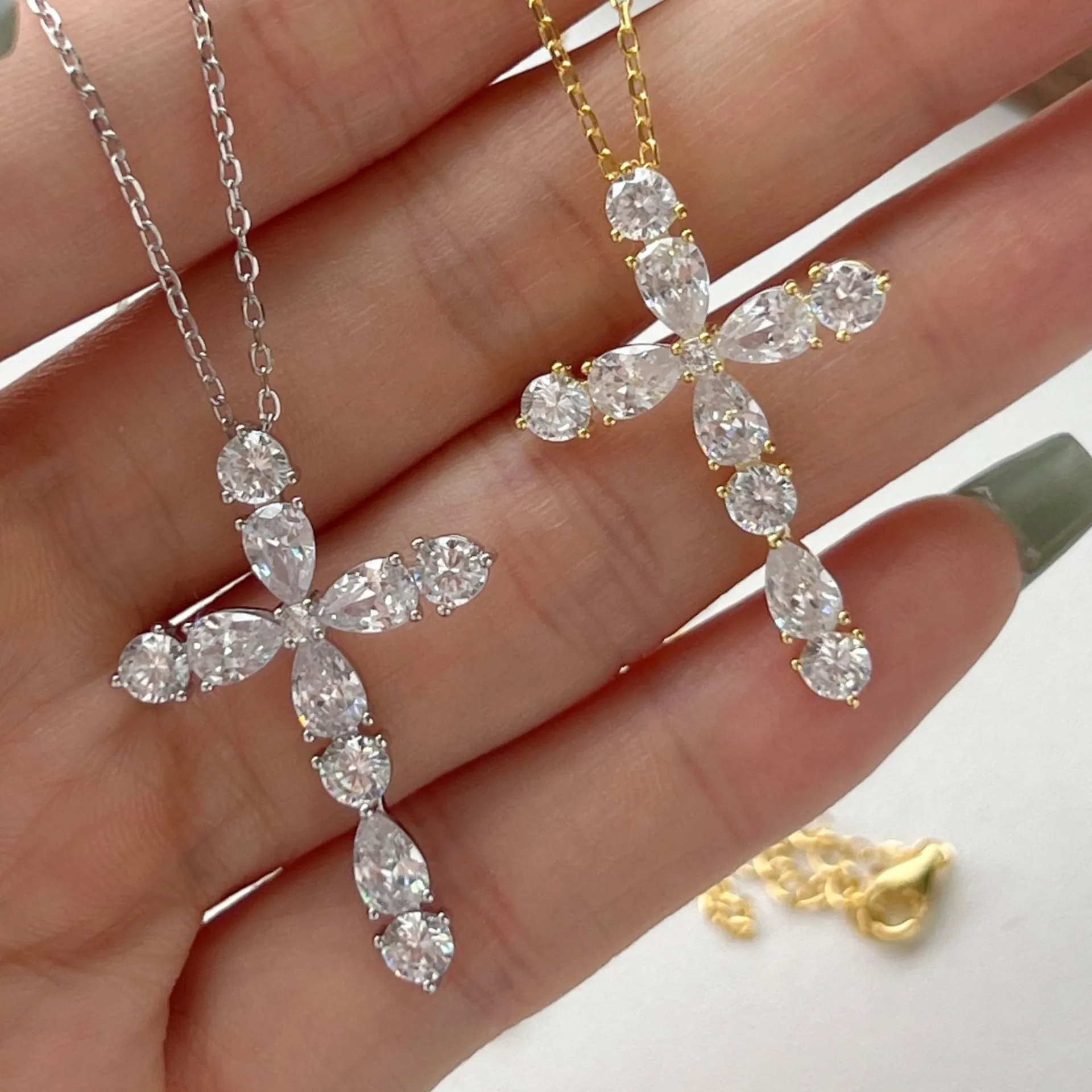 925 Sterling Silver Zirconia Cross Necklace 80200316 - image1