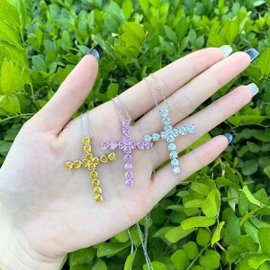 925 Sterling Silver 5A Heart Zirconia Cross Necklace 80200325