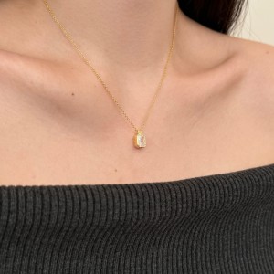 925 Sterling Silver 8A Rectangle Zirconia Necklace 80200332