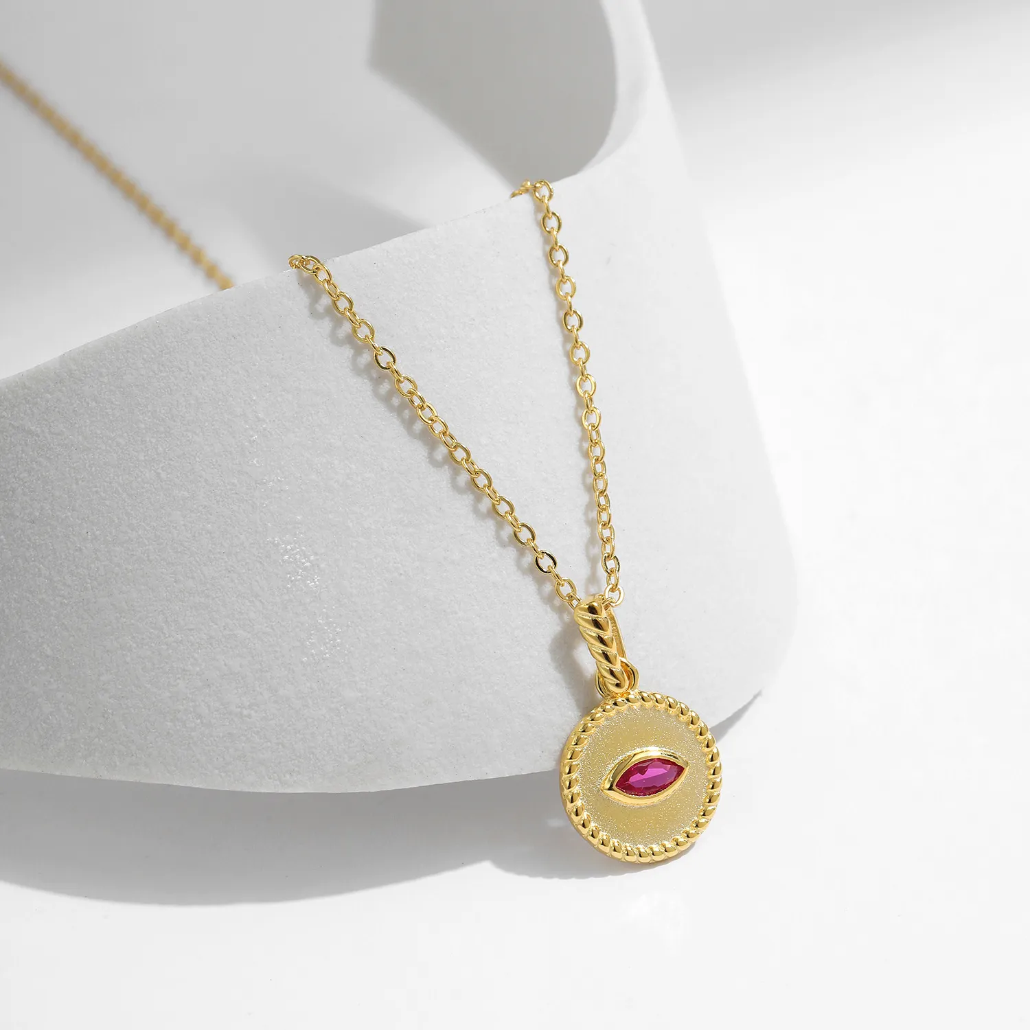 S925 Vintage Round Pendant Zirconia Necklace 80200379 - image2