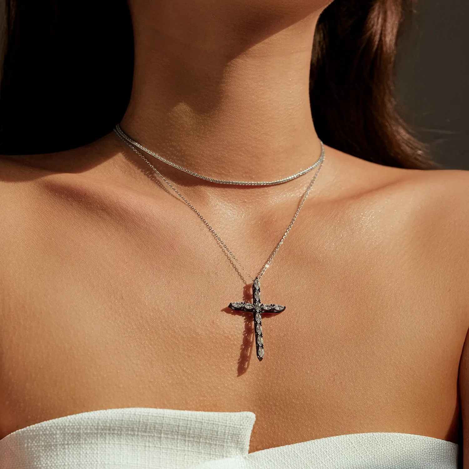925 Sterling Silver Gothic Zircon Cross Pendant Necklace 80200501 - image1