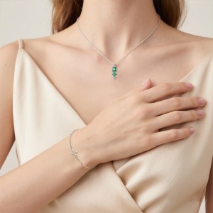 925 Sterling Silver Geometric Synthetic Emerald Necklace 80200519