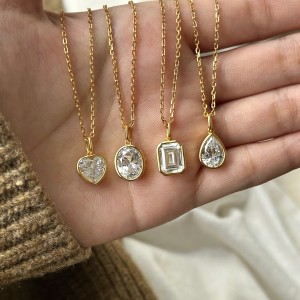 Wholesale 925 Sterling Silver Bezel-Set Emerald-Cut Necklace 80200553