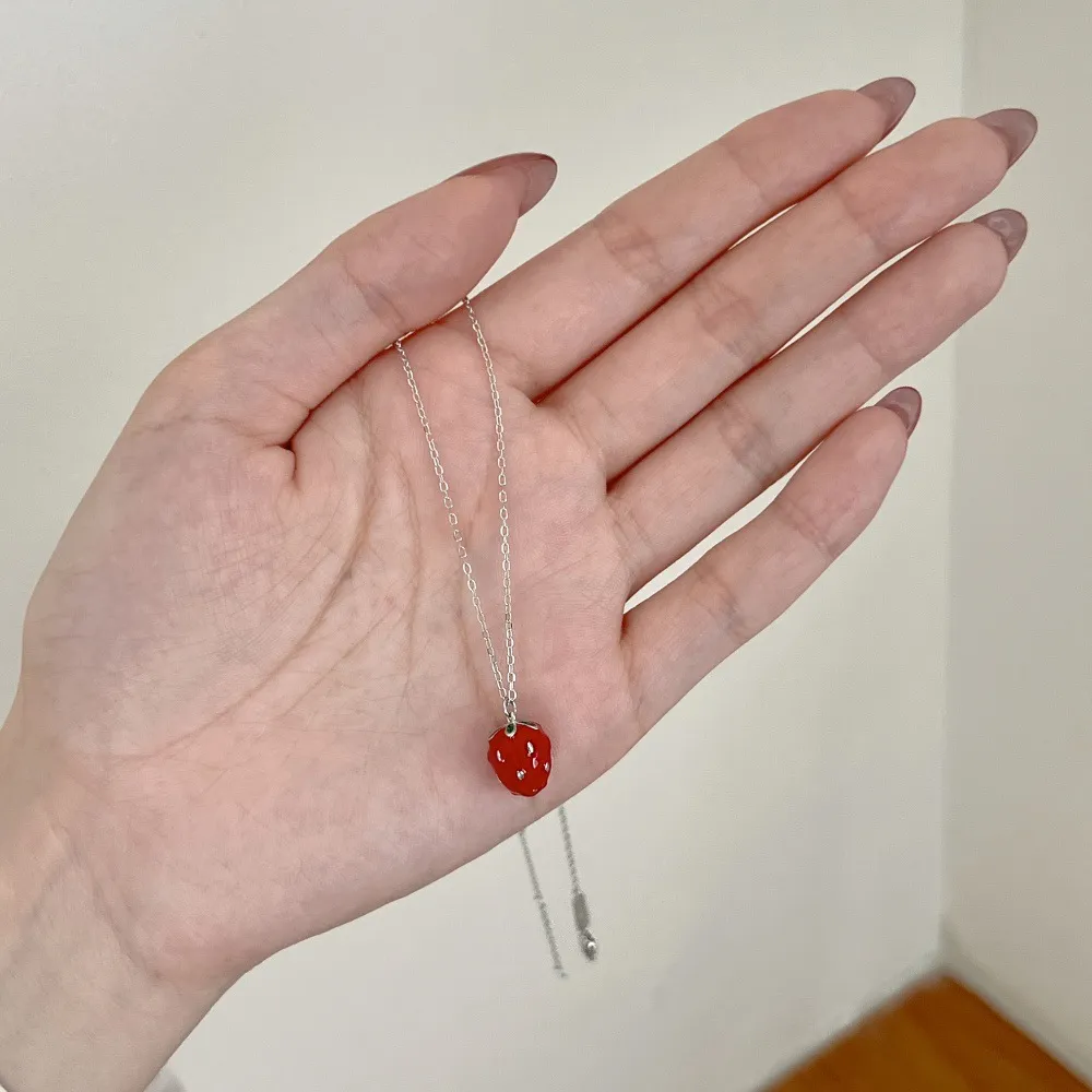 Wholesale 925 Sterling Silver Strawberry Pendant Necklace 80200563 - image1