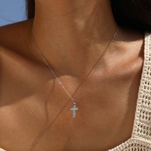 Wholesale 925 Sterling Silver Square Zircon Cross Necklace 80200567