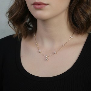 925 Sterling Silver Handmade Freshwater Pearl Flower Necklace 80500005