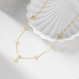 925 Sterling Silver Handmade Freshwater Pearl Flower Necklace 80500005