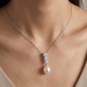 925 Sterling Silver Freshwater Pearl Zircon Drop Necklace 80500008