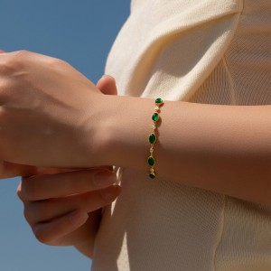 S925 Vintage Emerald Zirconia Bracelet 100100154