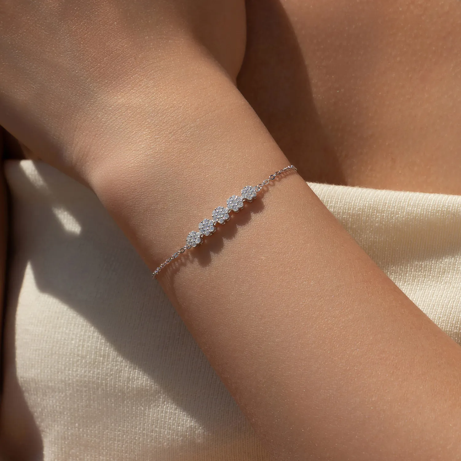 925 Sterling Silver Zirconia Flowers Bracelet 100100155 - image1