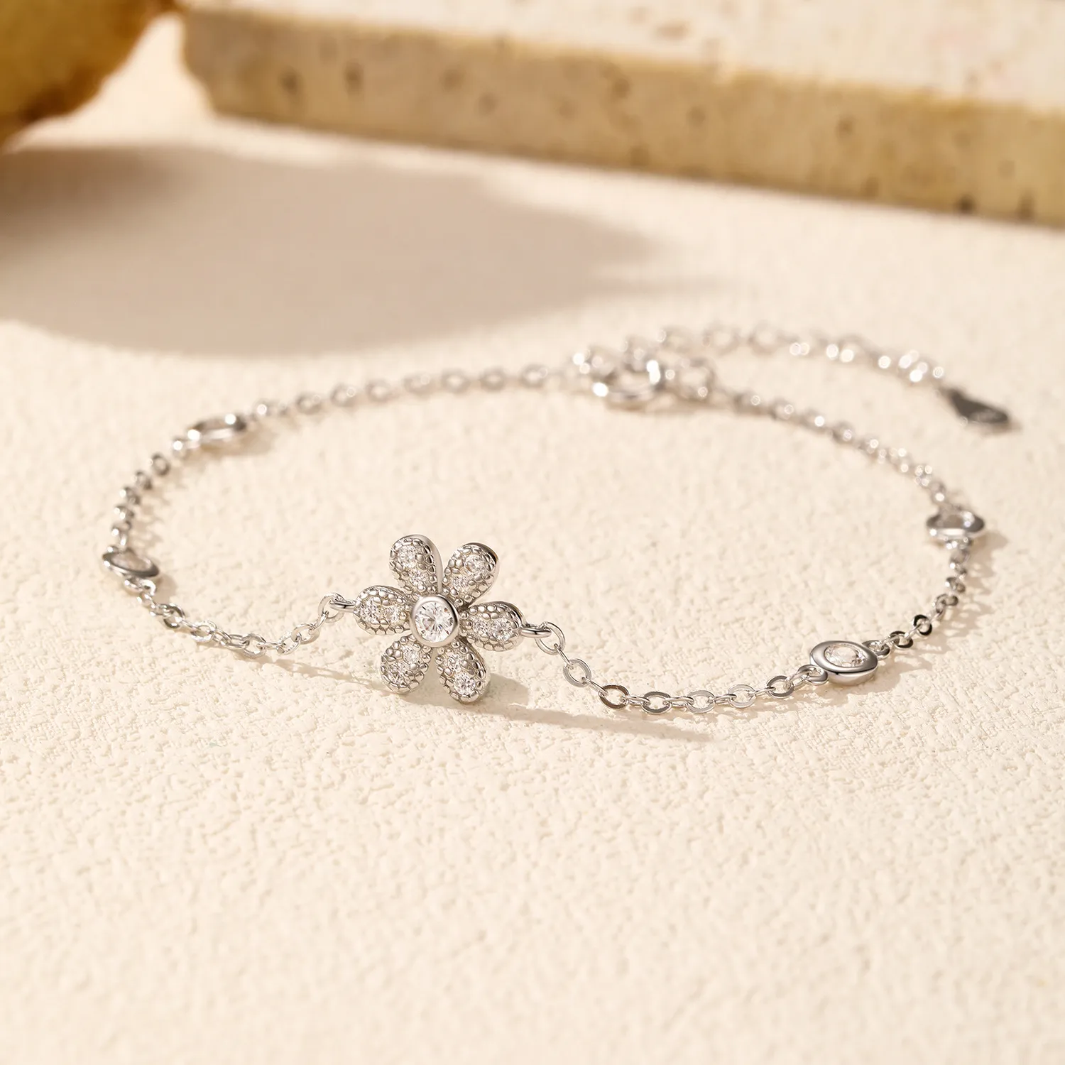925 Sterling Silver Zirconia Flower Bracelet 100100158 - image2