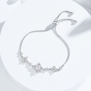 925 Sterling Silver Zirconia Clover Heart Adjustable Bracelet 100100173