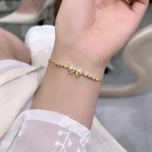 925 Sterling Silver Sparkling Bowknot Bracelet 100100183