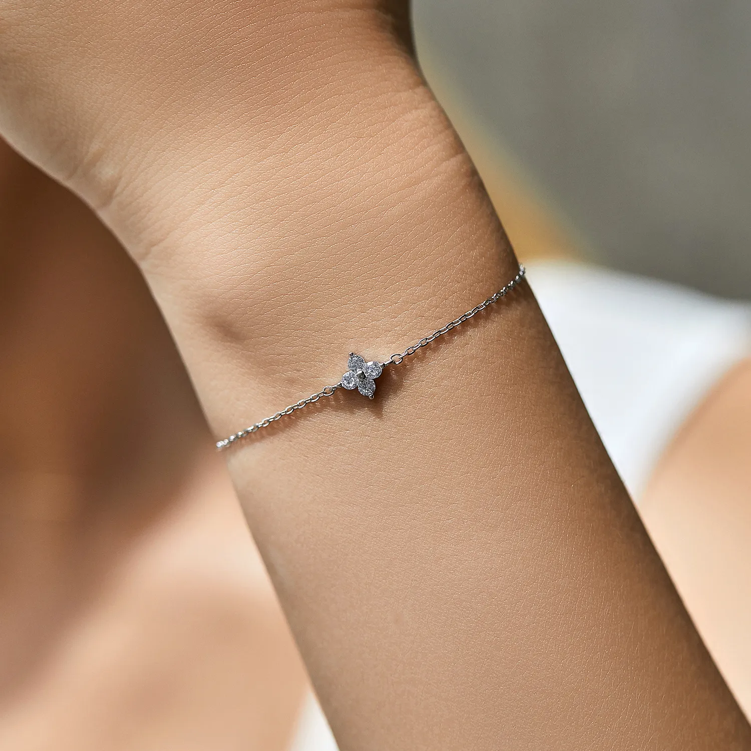 925 Sterling Silver Four-Leaf Clover CZ Bracelet 100100195 - image1