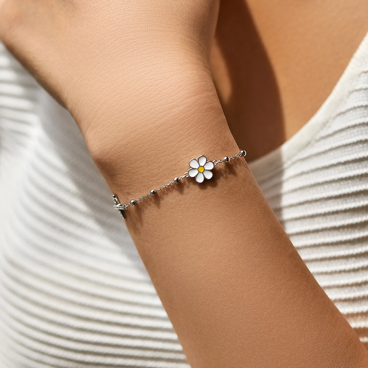 925 Sterling Silver Beaded Daisy and Pave Cross Bracelet 100100197 - image1
