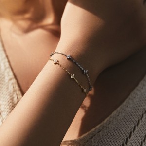 925 Sterling Silver Four-Leaf Clover CZ Bracelet 100100201