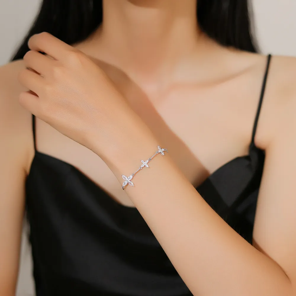 925 Sterling Silver Zircon Lucky Clover Bracelet 100100225 - image1