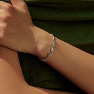 925 Sterling Silver Zircon Lucky Clover Bracelet 100100231