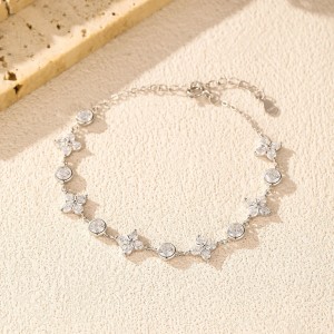925 Sterling Silver Zircon Lucky Clover Bracelet 100100231