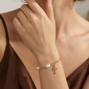 Wholesale 925 Sterling Silver Freshwater Pearl Cross Charm Paperclip Chain Bracelet 100500082