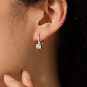 S925 Four Claws Moissanite Dangle Earring 110100011