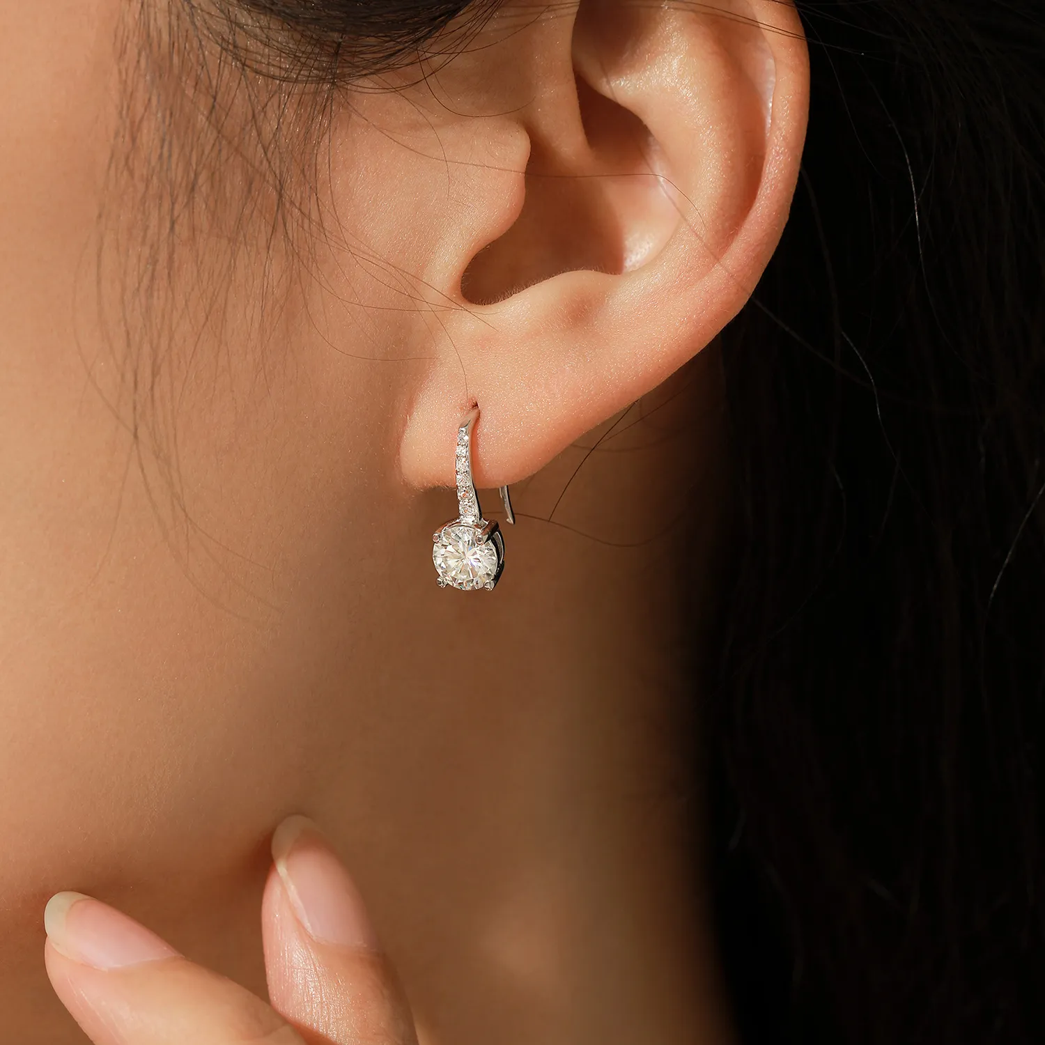 S925 Four Claws Moissanite Dangle Earring 110100011 - image1
