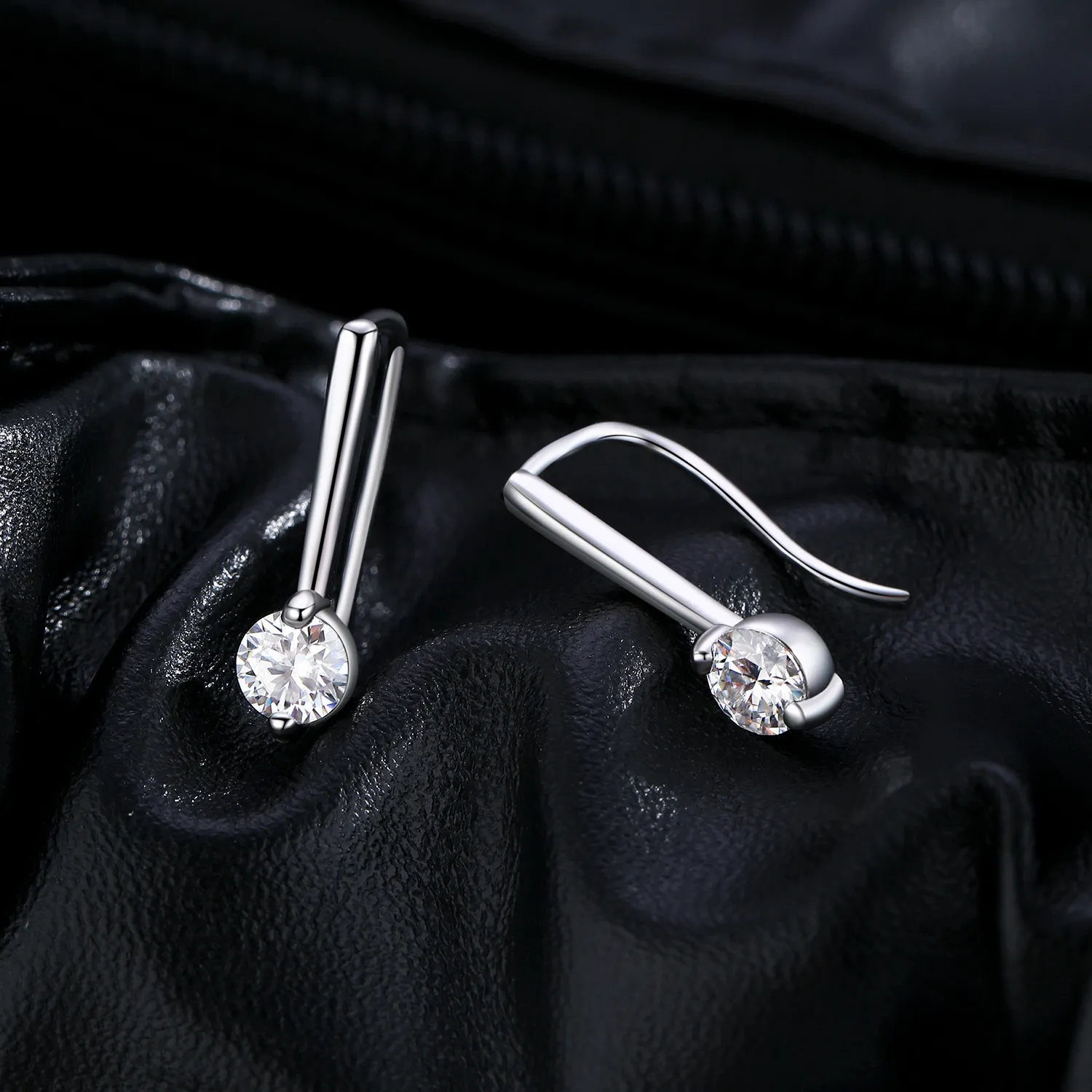 S925 Chill Style Moissanite Dangle Earring 110100012 - image2