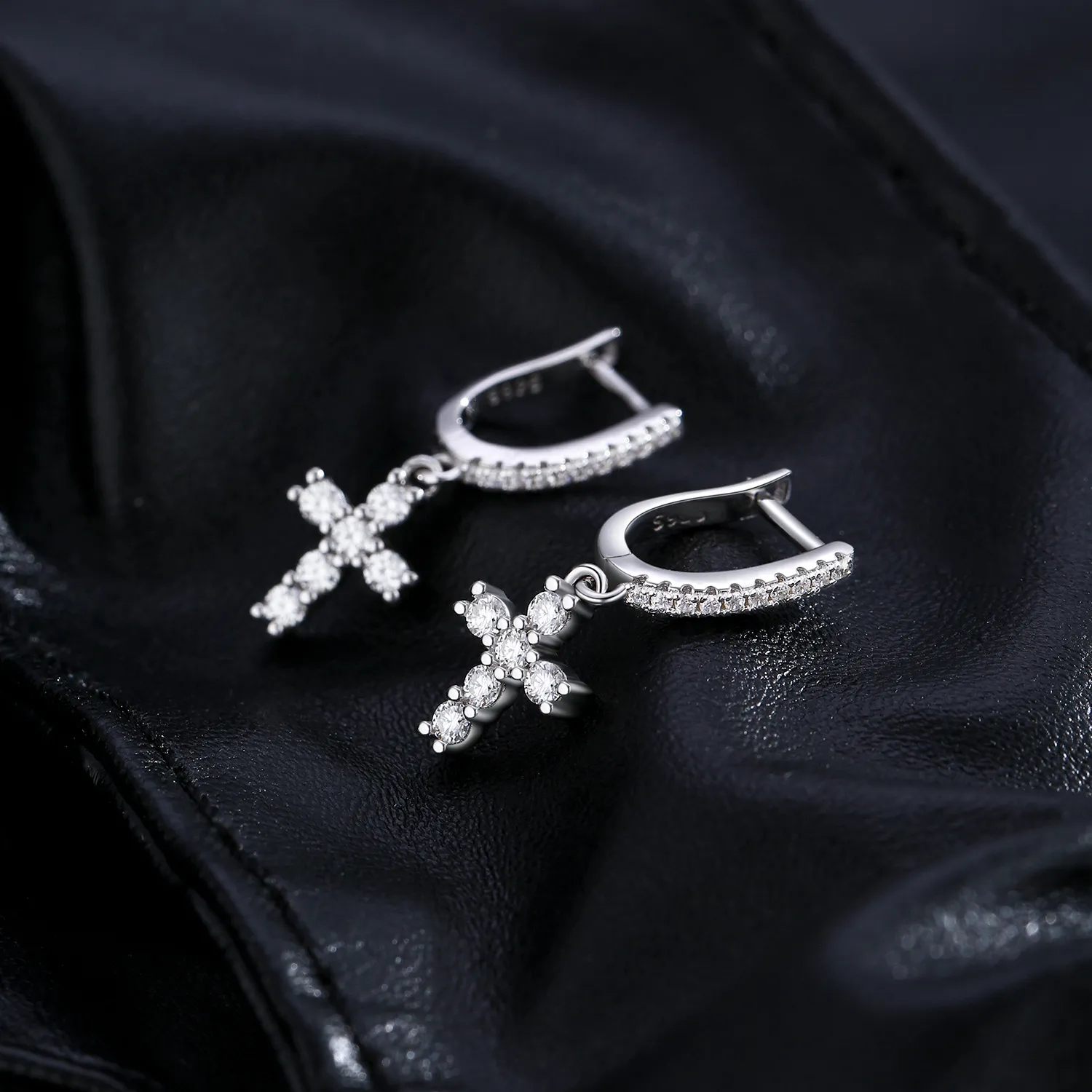 S925 Sparkle Cross Moissanite Hoop Earring 110100015 - image2