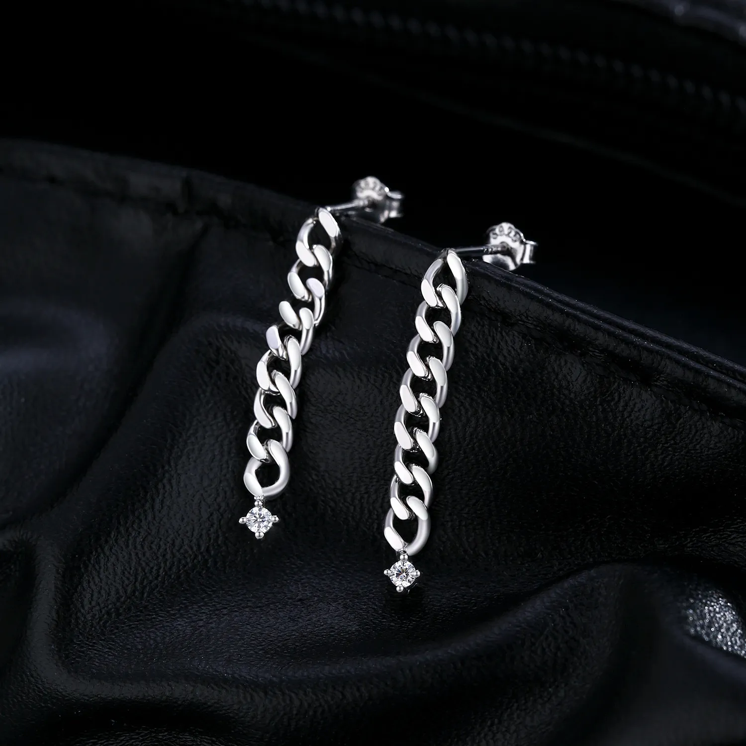 S925 Chain Tassel Moissanite Stud Earring 110100017 - image2