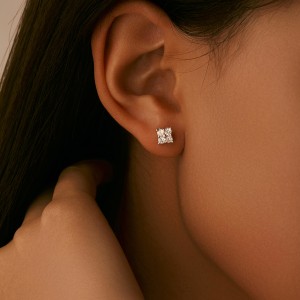S925 Moissanite Flower Stud Earring 110100026