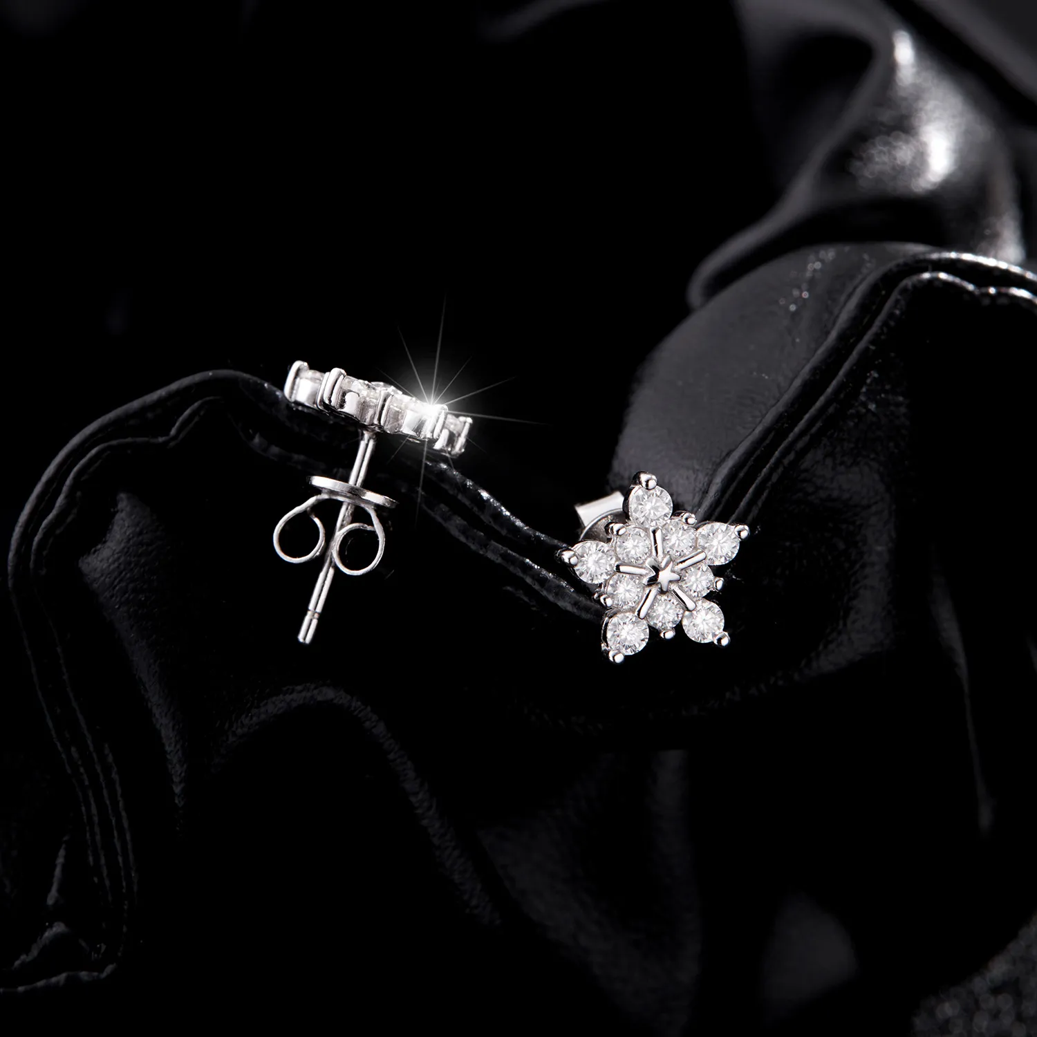 S925 Moissanite Snowflake Stud Earring 110100030 - image2
