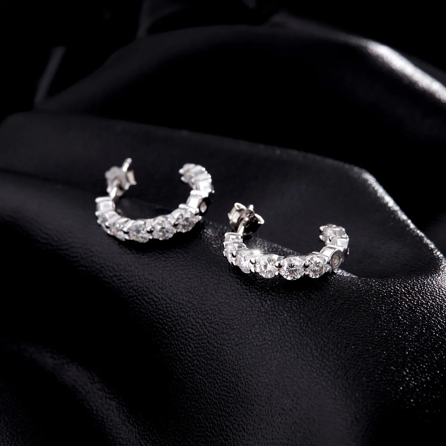 925 C Shape Moissanite Hoop Earring 110100034 - image2
