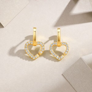 925 Sterling Silver 18K Gold Plated Moissanite Heart Earring 110100042