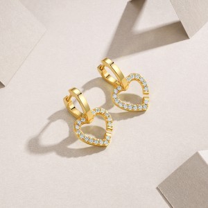 925 Sterling Silver 18K Gold Plated Moissanite Heart Earring 110100042