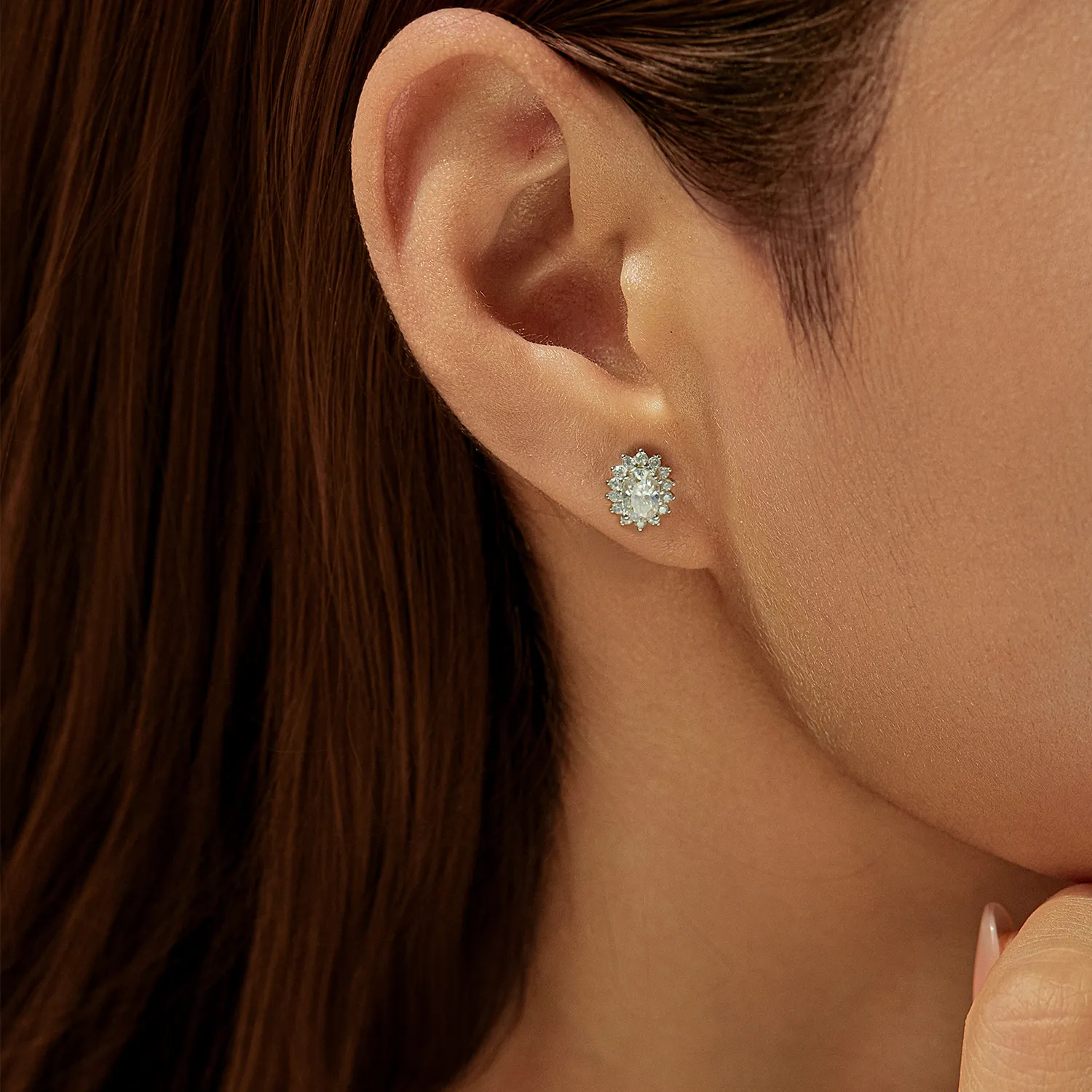 925 Sterling Silver Oval Halo Moissanite Stud Earring 110100046 - image1