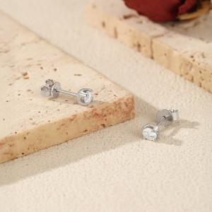 925 Sterling Silver Round Cut Solitaire Moissanite Earrings 110100048 925 Sterling Silver Round Cut Solitaire Moissanite Earrings 110100048