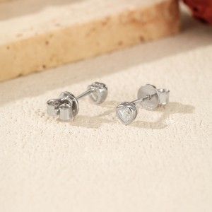 925 Sterling Silver Minimalist Bezel Heart Moissanite Studs 110100062 925 Sterling Silver Minimalist Bezel Heart Moissanite Studs 110100062